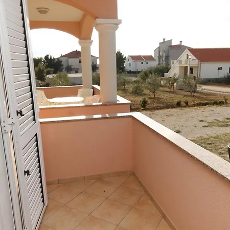 Vrsi - Mulo 5860c ニン