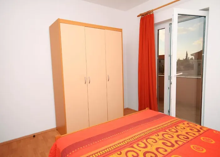 Vrsi - Mulo 5860c * Nin